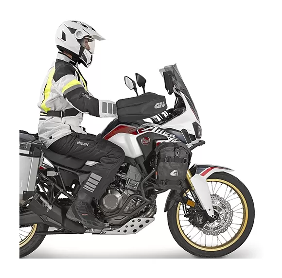 Givi TM421 Universal Hand Protectors 2 Givi TM421 Universal Hand Protectors - Image 2